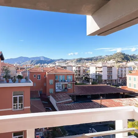 110 - Casa Sole Vista Mare, In Centro 100 Metri Spiaggia شقة *