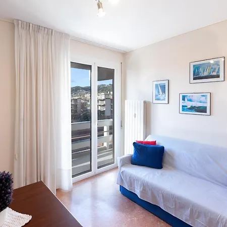 110 - Casa Sole Vista Mare, In Centro 100 Metri Spiaggia Apartment